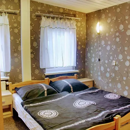 Pod Debem Отель типа 