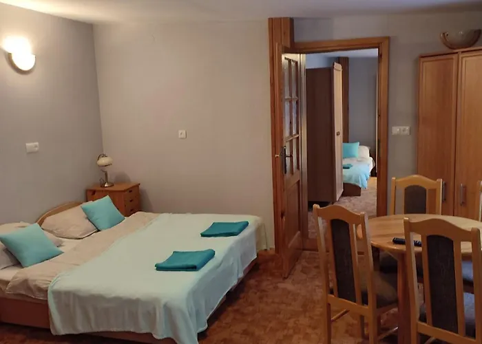 Pod Debem Jagniatkow